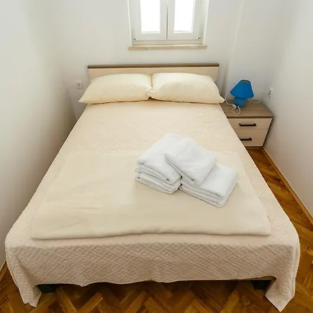 Apartmán Zdravko A4 *